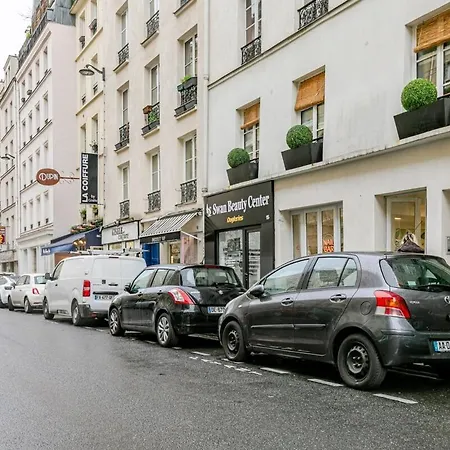 Spacieux, Chic Et Calme, Pres Du Bon Marche Paris