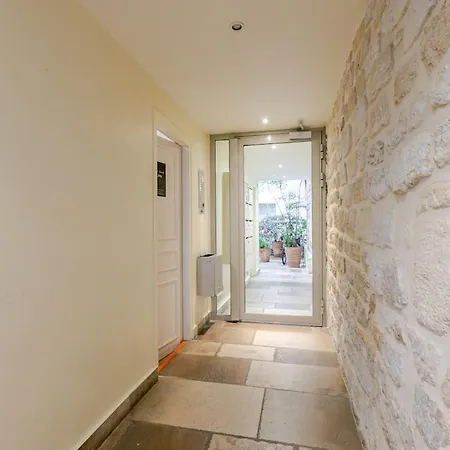 Apartment Spacieux, Chic Et Calme, Pres Du Bon Marche
